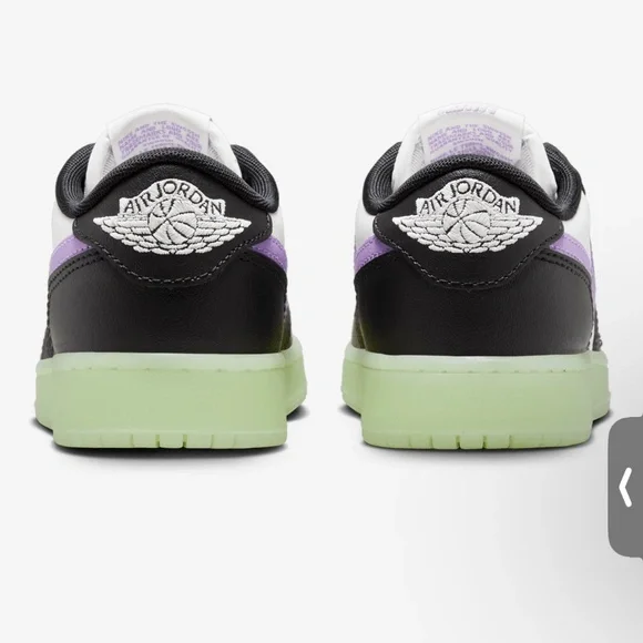 Jordan Retro 1 Low OG UNI2 kids shoes size 2Y - Picture 7 of 8